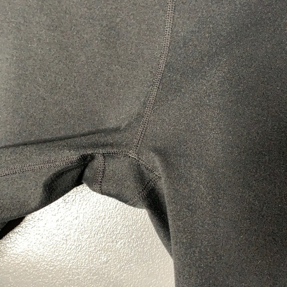 FABLETICS Mid-Rise Mesh Black Capri - Picture 3 of 10